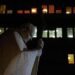 Papa, Vaticano: “Ha la polmonite bilaterale, quadro complesso”