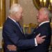 Re di Giordania vola da Carlo III, l’incontro a Buckingham Palace