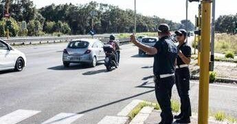 Roma, arrivano i semafori ‘smart’: rosso scatta quando si va troppo veloci