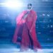 Sanremo 2025, Mahmood in rosso fuoco: il medley travolgente all’Ariston