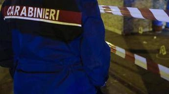 Trento, uccide il padre a coltellate per difendere la mamma: arrestato 19enne
