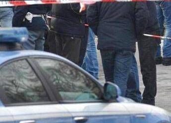 Ucciso in panetteria a Milano, ricerche si concentrano su figlio negoziante