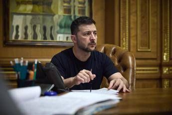 Ucraina, Zelensky contro Trump: “Ha aiutato Putin a uscire da isolamento”