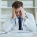 Aiom, in Italia 8 giovani oncologi su 10 colpiti da burnout