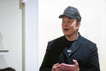Elon Musk, è nato il 14esimo figlio: l’annuncio sui social e la scelta del nome
