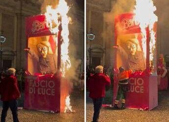 Fantoccio di Giorgia Meloni bruciato al ‘Carnevale liberato’ di Poggio Mirteto