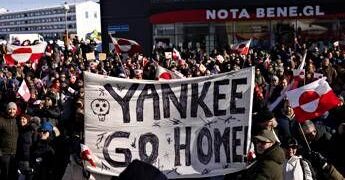 Groenlandia, la Francia rassicura sull’ipotesi intervento Usa: “No opzione militare”