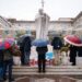 Papa Francesco, Vaticano: “Condizioni stabili, prognosi resta riservata”