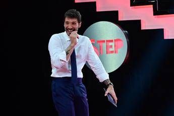 Stasera tutto è possibile, oggi martedì 25 marzo: ospiti e anticipazioni