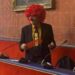 Torino, fuori programma in Sala Rossa: consigliere Viale con parrucca e naso da clown
