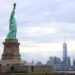 “Trump, restituisci la Statua della Libertà”, la provocazione dalla Francia e la Casa Bianca risponde