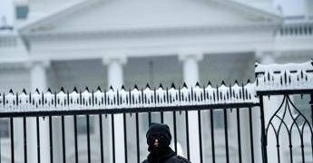 Usa, sospese richieste immigrazione per cittadini provenienti da 19 paesi