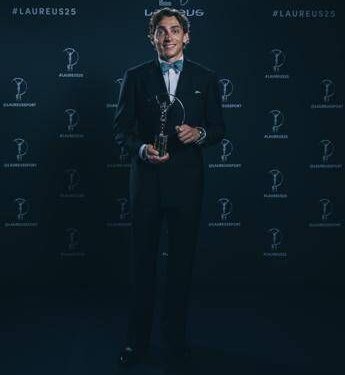 Laureus Awards, Duplantis è lo ‘Sportivo dell’Anno’, Simon Biles vince tra le donne
