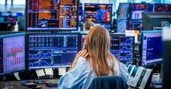 Le nuove minacce di Trump sui dazi fanno soffrire i mercati, temono la ‘tempesta perfetta’