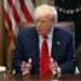Male l’economia Usa: Trump incolpa Biden, ‘scagiona’ i dazi e promette il boom