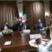 Meloni-Trump, incontro con sorrisi, complimenti e pranzo leggero