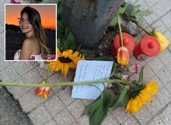 Omicidio Sara Campanella, “raggiunta da almeno 5 coltellate tra schiena e collo”