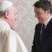 Papa Francesco, Renzi e il racconto degli incontri segreti: “Le uscite in incognito e quel biglietto”