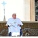 Papa Francesco, Vaticano: “Convalescenza continua, infezione ancora presente in lieve riduzione”