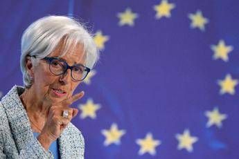 Passo indietro Lagarde? L’obiettivo è sottrarre la Bce al rischio di una deriva in stile Trump/Fed