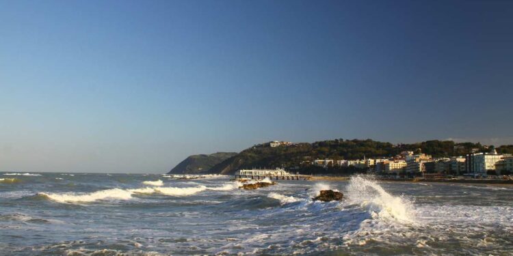 Gabicce Mare: Cosa vedere, piatti tipici e curiosità su una Perla dell’Adriatico