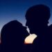 Il glutine passa attraverso un bacio? Studio risponde alle paure dei celiaci