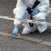 Parma, grave donna accoltellata dal marito davanti ai figli: lui scappa e si schianta con l’auto