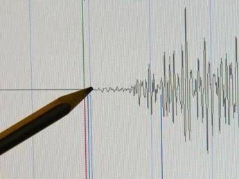 Terremoto in Indonesia, sisma magnitudo 6.7 al largo delle Molucche