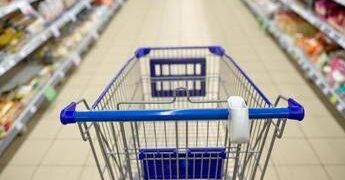 Ad aprile sale l’inflazione in Italia: +2,8%. Su anche il carrello della spesa