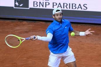 Berrettini, la musica (e l’abbraccio) di Marracash per superare l’infortunio