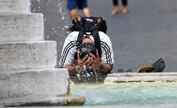 Caldo estremo, oggi 14 città in allerta massima. Da domani il Nord torna a respirare