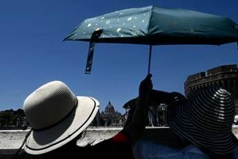 Caldo record, l’anticiclone infiamma l’Italia: ma sono in arrivo forti temporali