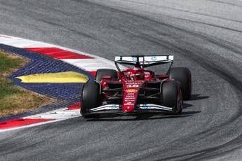 Gp Ungheria, pole Ferrari con un super Leclerc. Disastro Hamilton