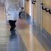 Insulti no vax a primario morto di cancro, lo sdegno dei medici