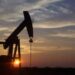 Niente panico sui mercati finanziari. Petrolio a 80 dollari al barile, si rafforza il dollaro in attesa di risposta Iran