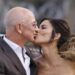 Nozze Bezos, “sei una meraviglia”: il sussurro di Jeff alla moglie in abito da sposa