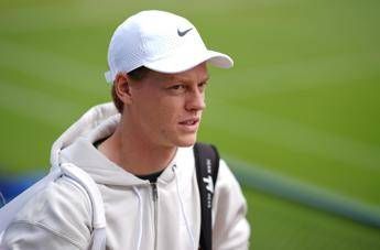 Sinner, domani esordio a Wimbledon 2025: orario e come vederlo in tv