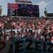 Tifoso del River Plate brucia l’auto, poi con soldi assicurazione vola al Mondiale per Club – Video