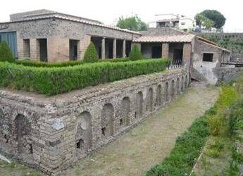 Villa dei Misteri a Pompei, riemerge l’ingresso principale