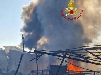 Esplosione Roma, Arpa Lazio: “Incendio ha generato diossina”