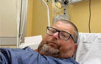 Mario Adinolfi, il racconto: “Notte con dolori atroci, grazie ai medici ora sono a casa”