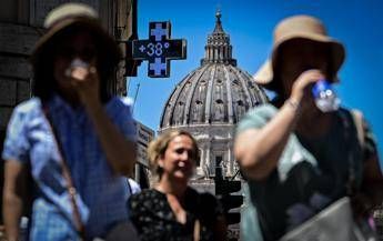 Meteo Italia, arriva il caldo africano: temperature fino a 34 gradi nel weekend