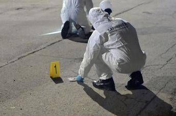 Roma, lite e colpi d’arma da fuoco a Centocelle: 2 feriti