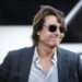 Tom Cruise e Ana de Armas insieme, ‘beccati’ mano nella mano