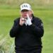 Trump ‘bara’ a golf? Un video mostra l’aiutino al presidente