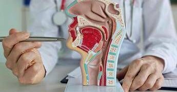 Tumore corde vocali, trovata la ‘scintilla’ che lo rende aggressivo e invasivo