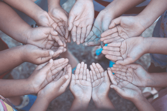 Tumori, Europa Donna: “In 5 anni 1,3 milioni ore di volontariato, aiutate 281 pazienti”