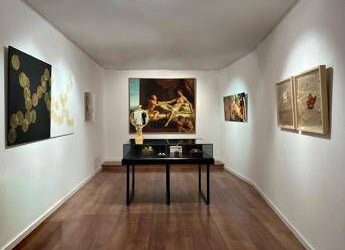 Arte, alla Galleria d’Arte Contini a Cortina la mostra “…Tutto ciò che luccica”