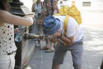 Caldo estremo, notti ‘super tropicali’: Italia in fiamme con Caronte, previsioni meteo