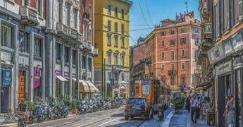 Caldo, l’immunologo Minelli: “Su ondate rischi con effetto ‘booster’ da particolato”